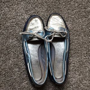 Women’s size 8 blue and silver Sperry flats